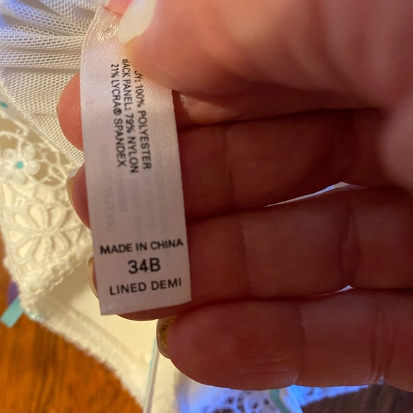 Victoria’s Secret Lined Demi half body bra 34B - Picture 7 of 13